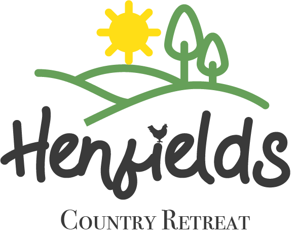 Henfields Country Retreat Logo